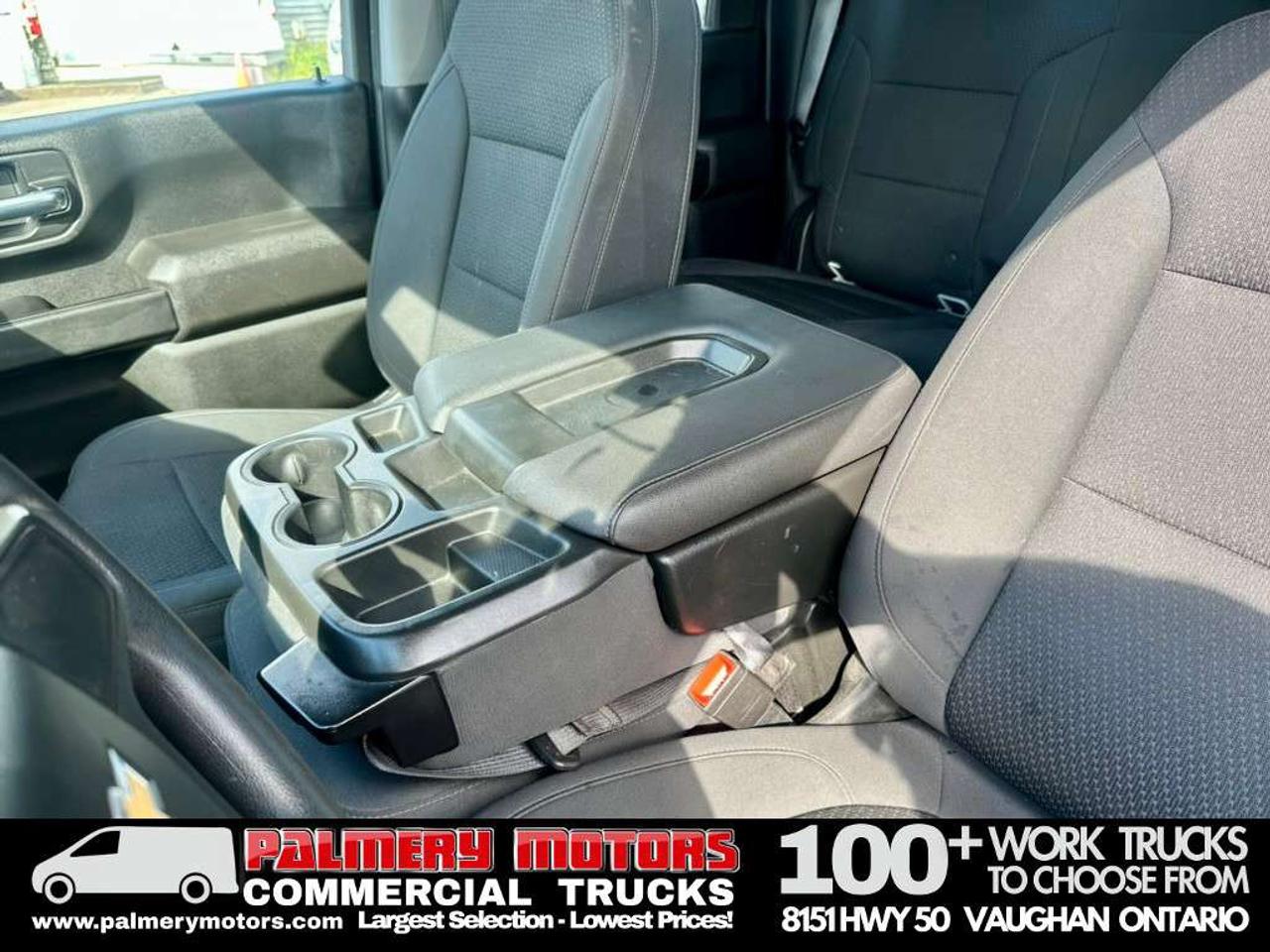2022 Chevrolet SILVERADO 2500HD Double Cab 4X4 8FT Box + Tailgate Photo