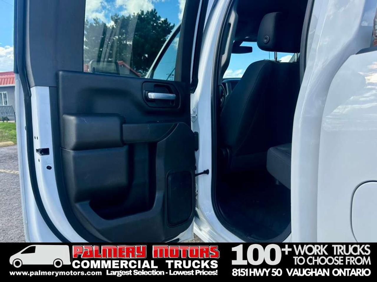2022 Chevrolet SILVERADO 2500HD Double Cab 4X4 8FT Box + Tailgate Photo