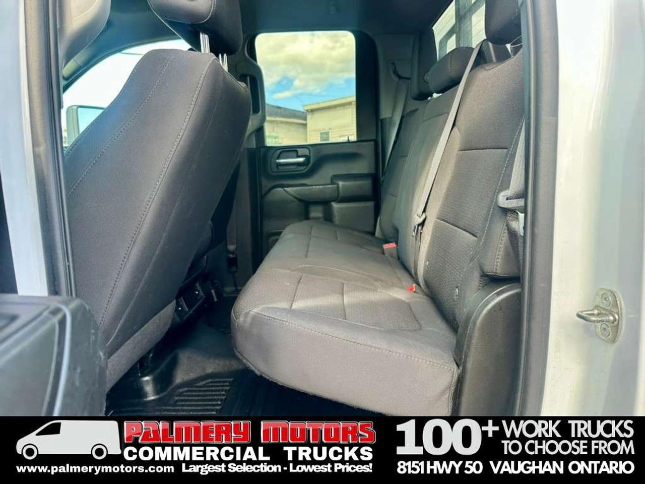 2022 Chevrolet SILVERADO 2500HD Double Cab 4X4 8FT Box + Tailgate Photo