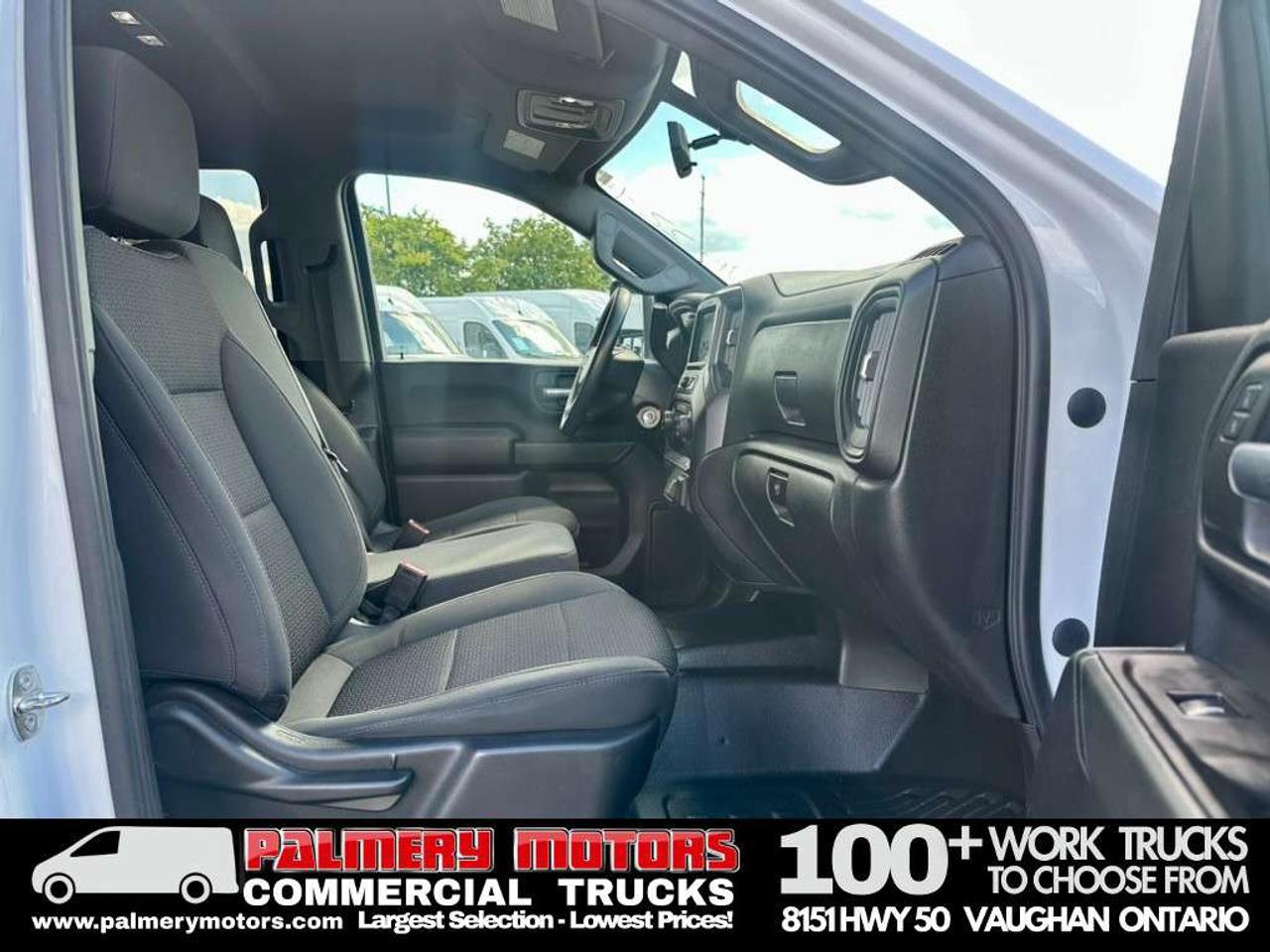 2022 Chevrolet SILVERADO 2500HD Double Cab 4X4 8FT Box + Tailgate Photo