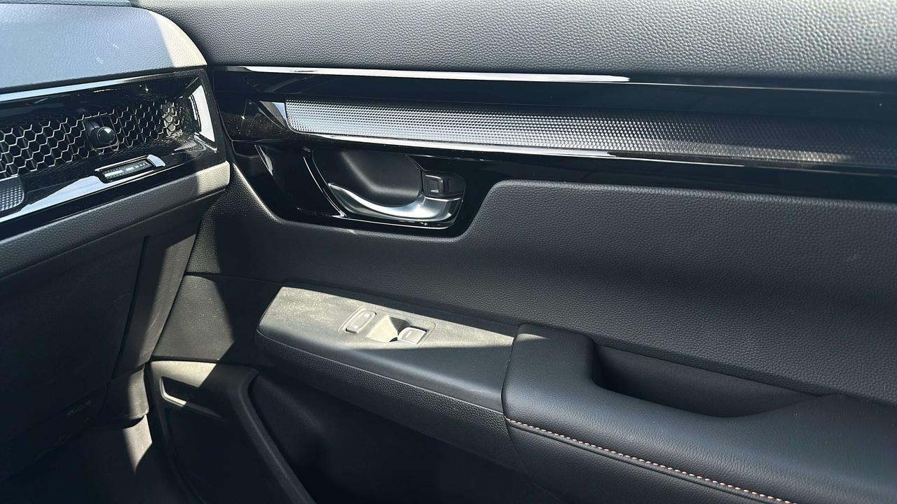 2026 Honda CR-V Touring Photo
