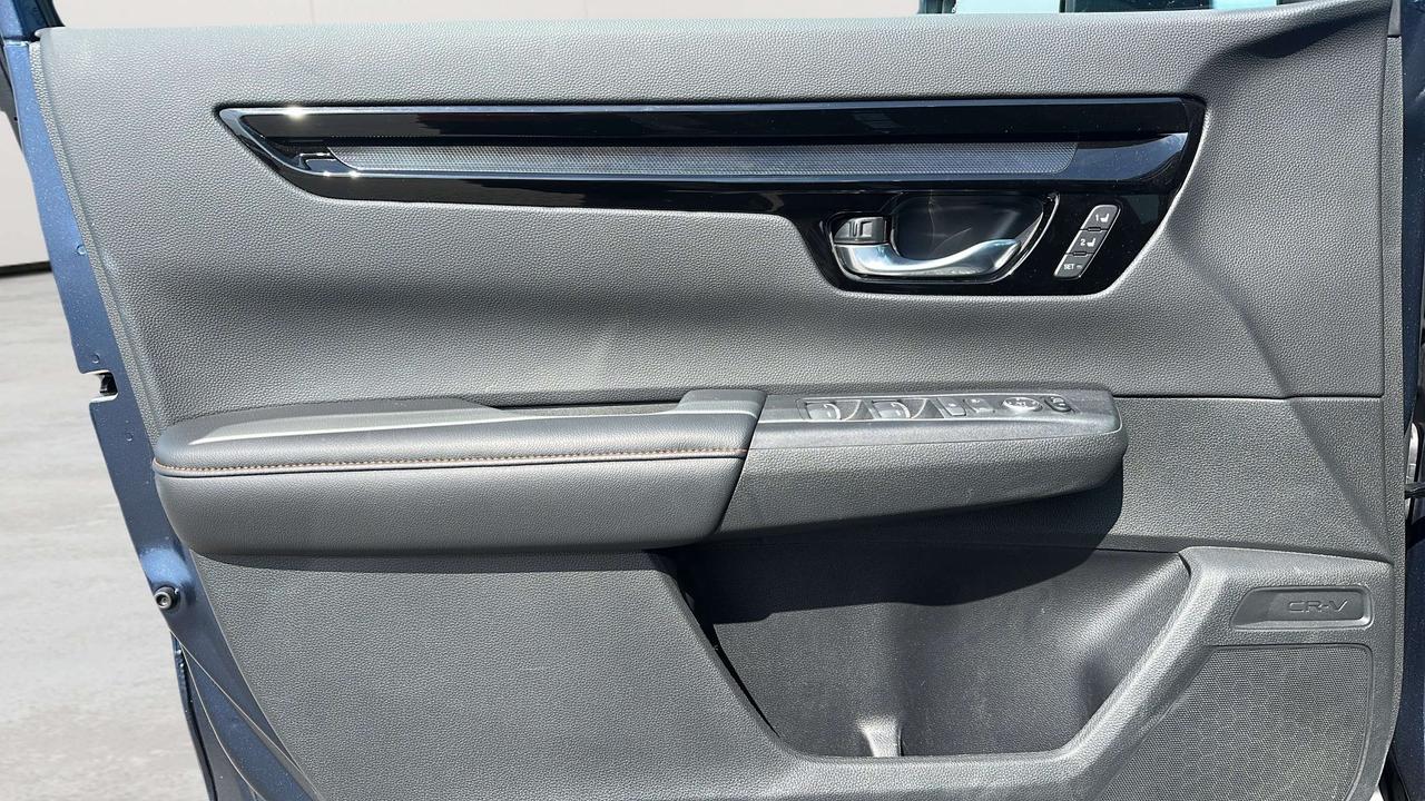 2026 Honda CR-V Touring Photo