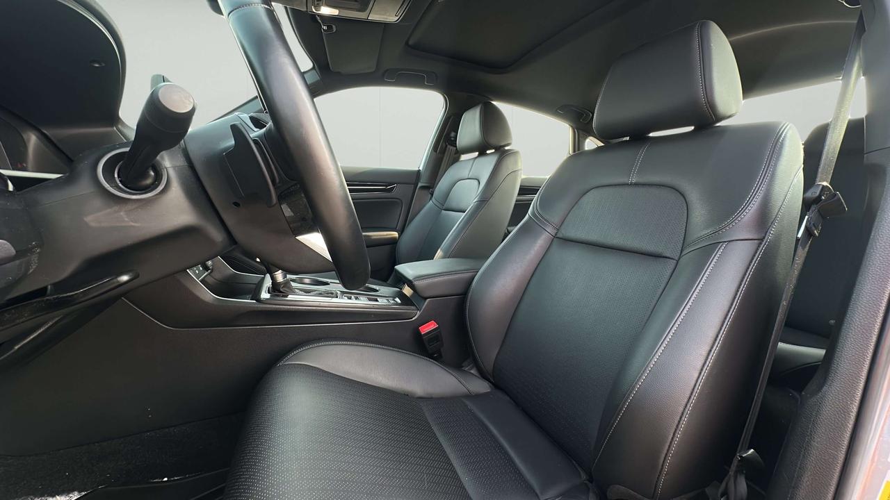 2025 Honda Civic Sport Touring Photo