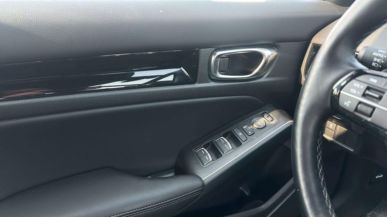 2025 Honda Civic Sport Touring Photo