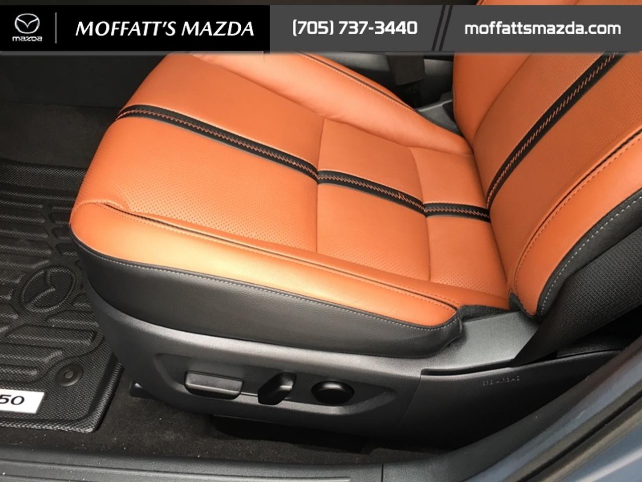 2024 Mazda CX-50 GT Turbo Photo