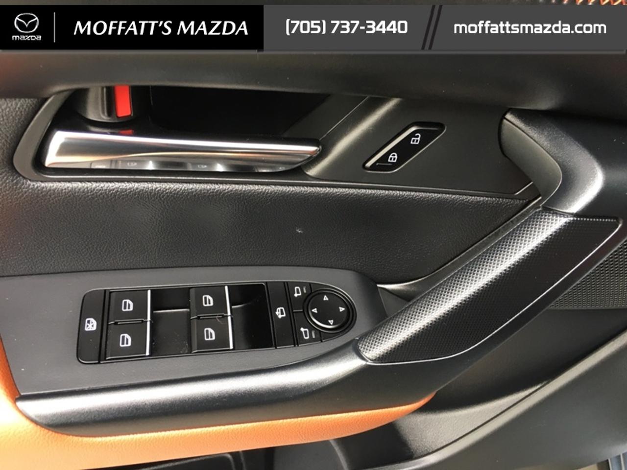 2024 Mazda CX-50 GT Turbo Photo