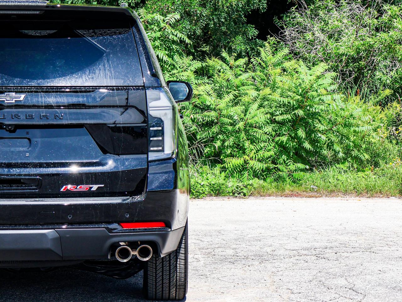 2026 Chevrolet Suburban RST Photo