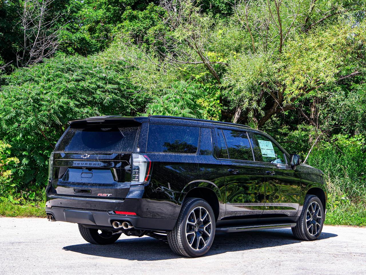 2026 Chevrolet Suburban RST Photo