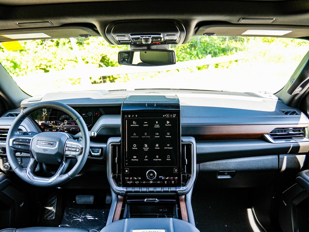 2026 GMC Yukon XL Denali Photo