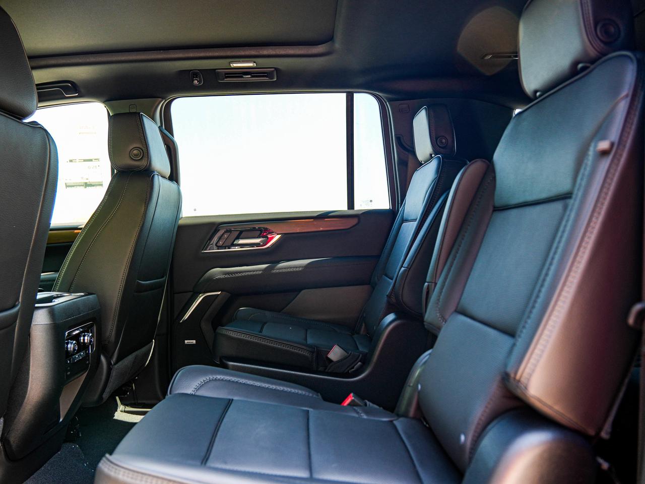 2026 GMC Yukon XL Denali Photo