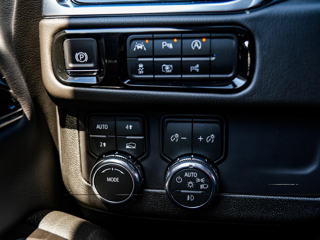 2026 GMC Yukon XL Denali Photo