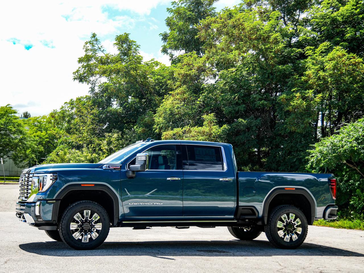 2026 GMC SIERRA 2500HD DENALI Photo
