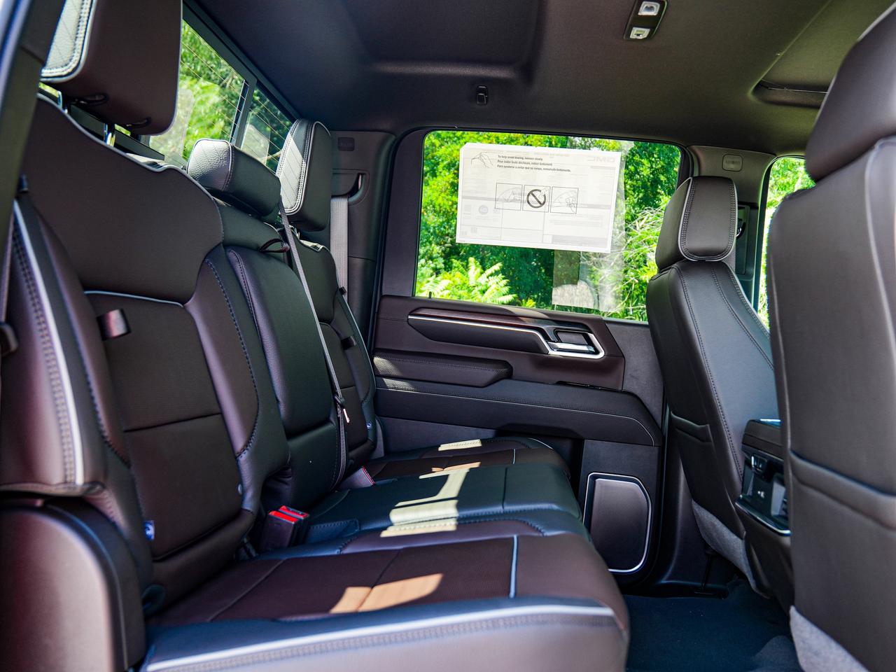 2026 GMC SIERRA 2500HD DENALI Photo
