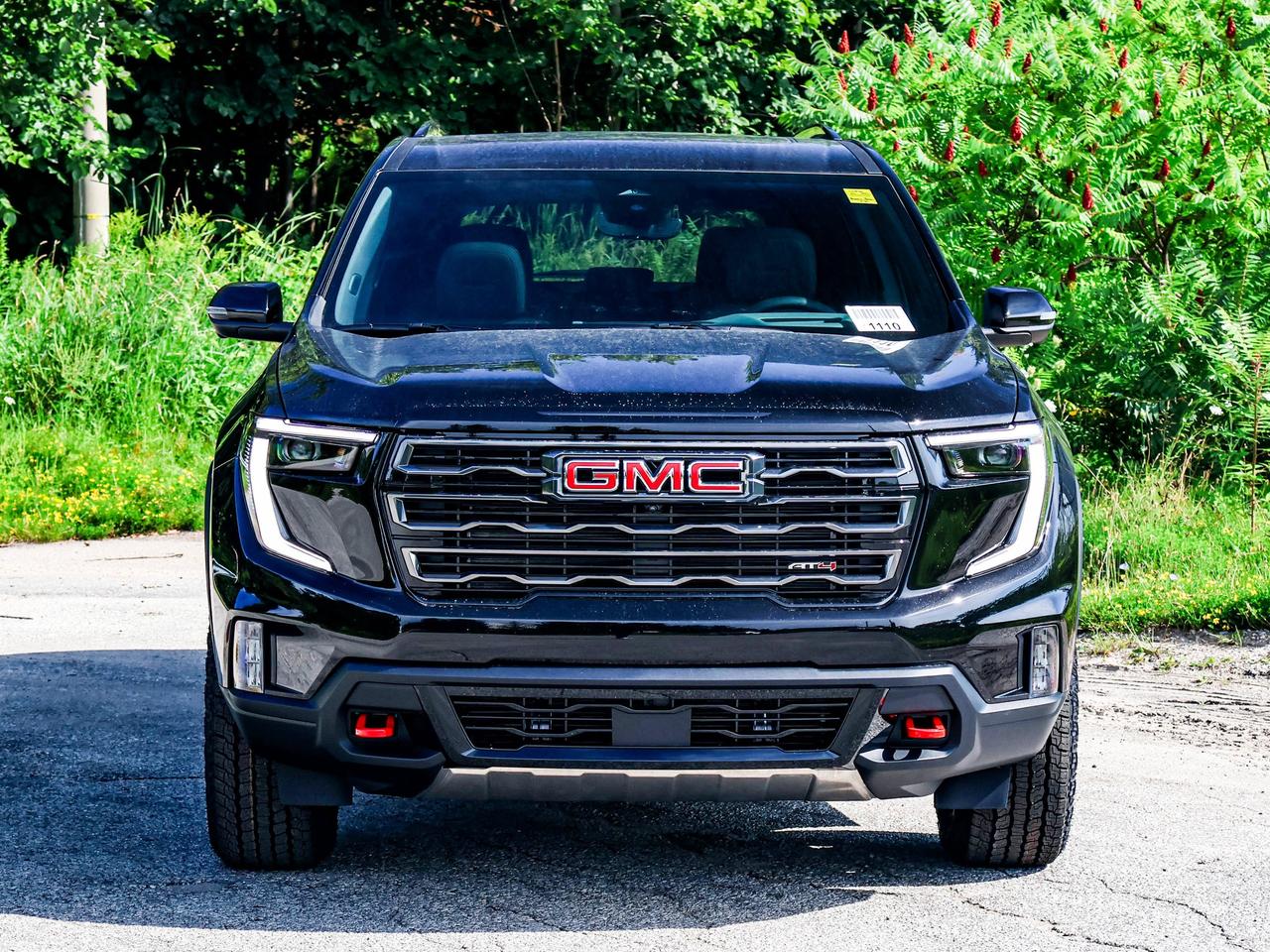 2027 GMC Acadia AT4 Photo