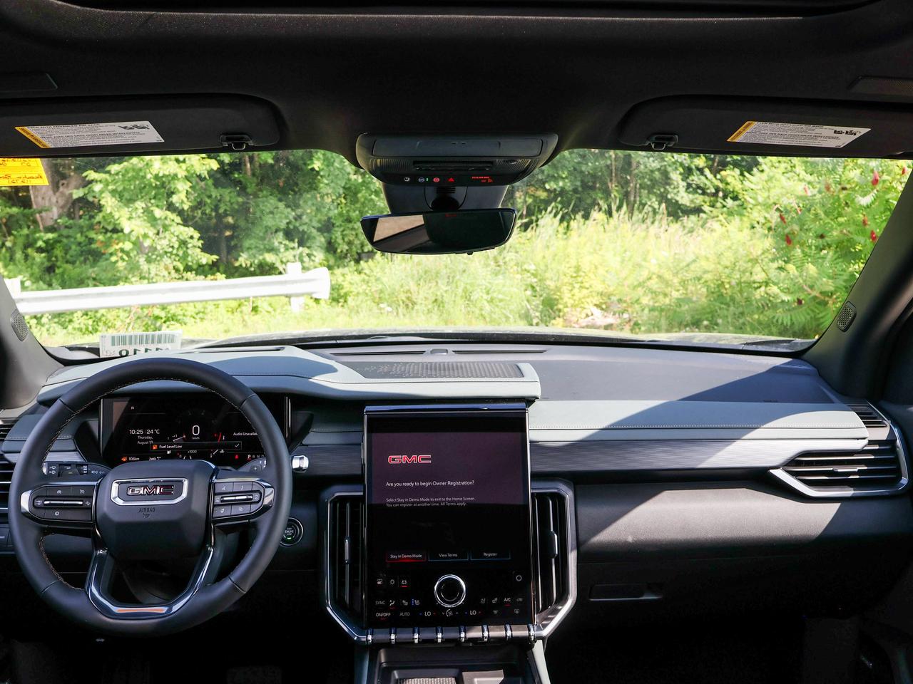 2027 GMC Acadia AT4 Photo