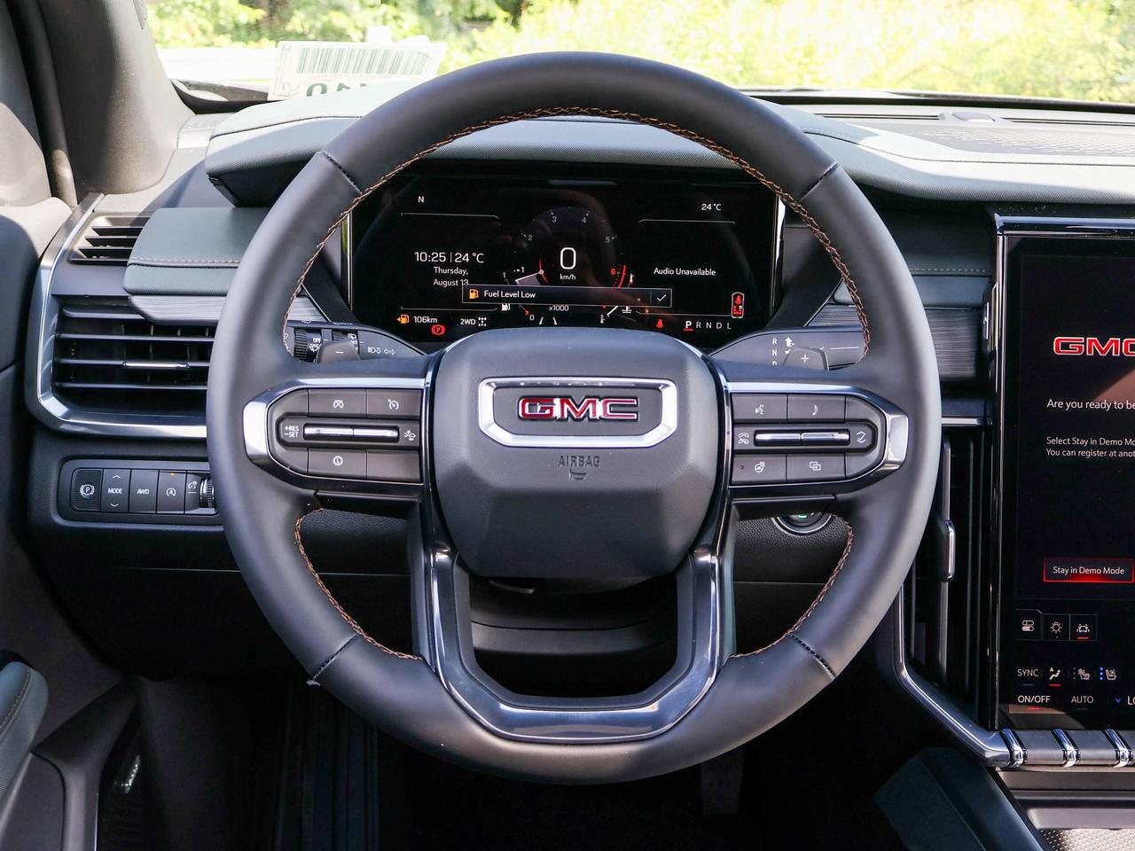 2027 GMC Acadia AT4 Photo