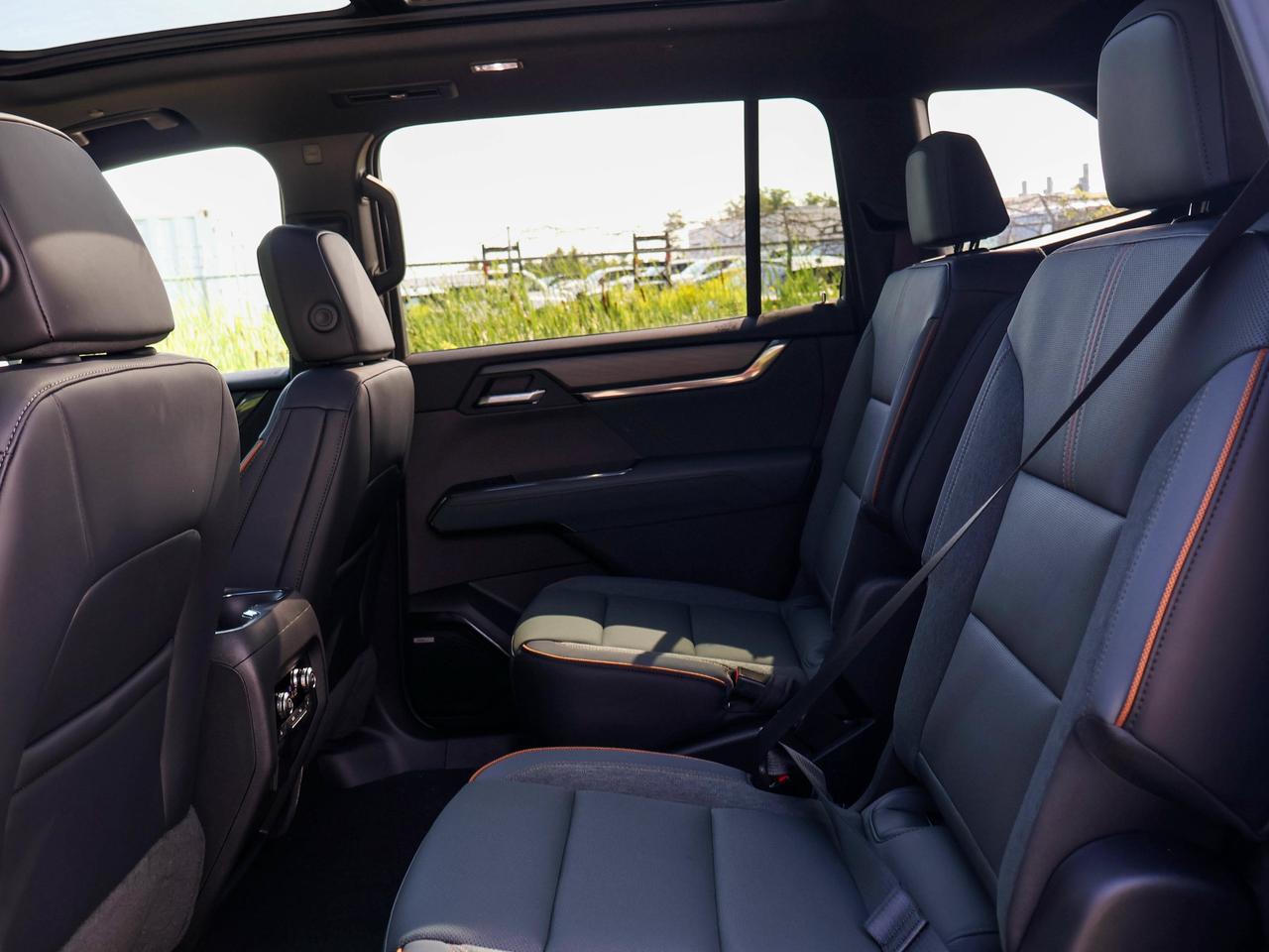 2027 GMC Acadia AT4 Photo