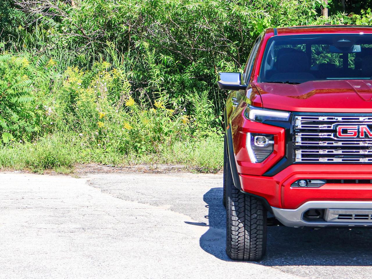 2026 GMC Canyon Denali Photo3