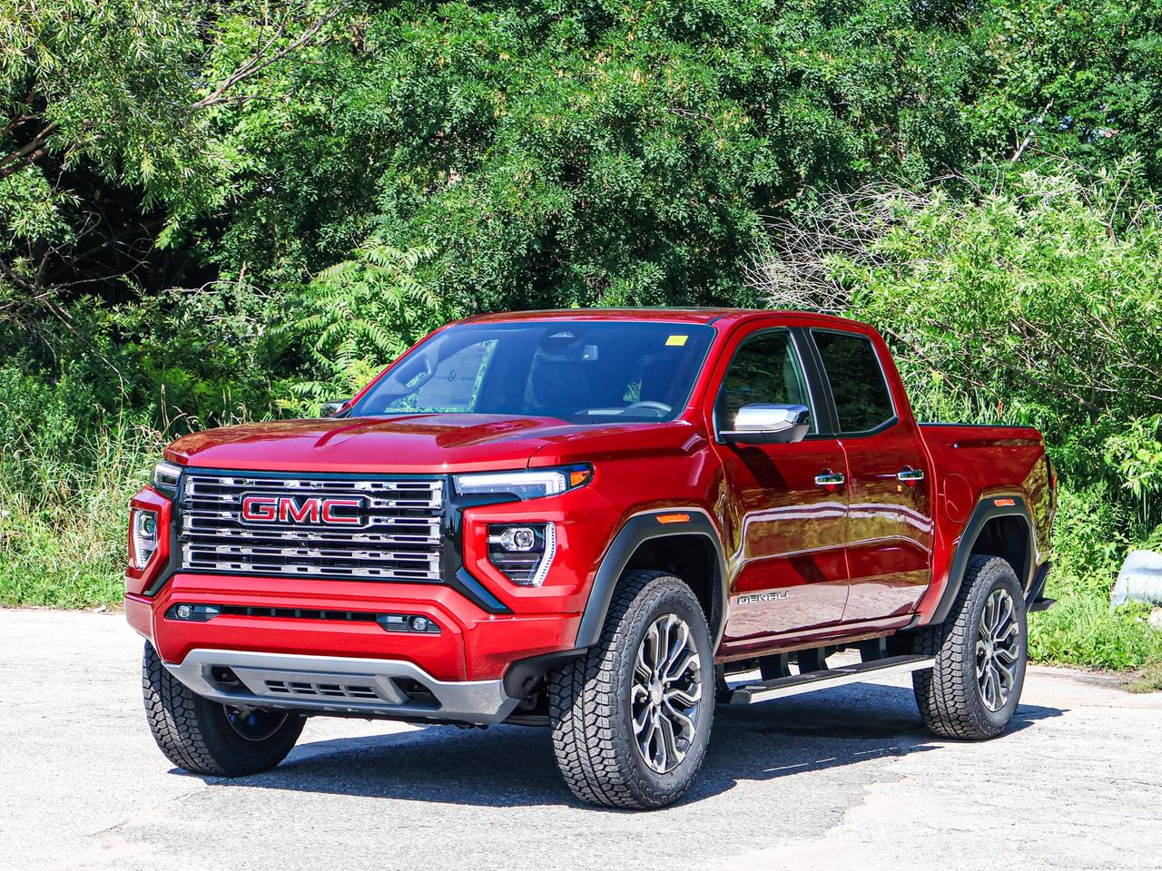 2026 GMC Canyon Denali Photo