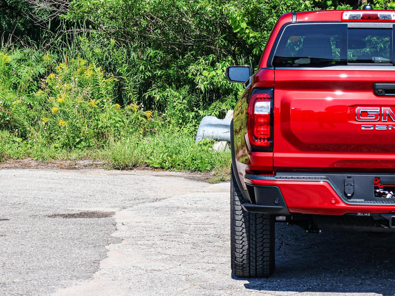 2026 GMC Canyon Denali Photo
