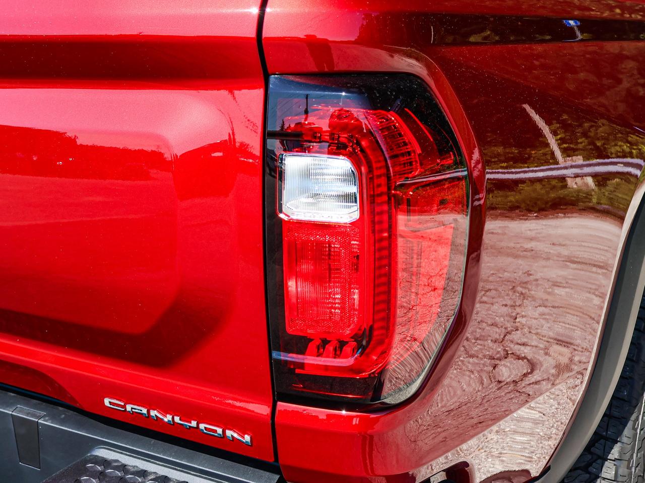 2026 GMC Canyon Denali Photo