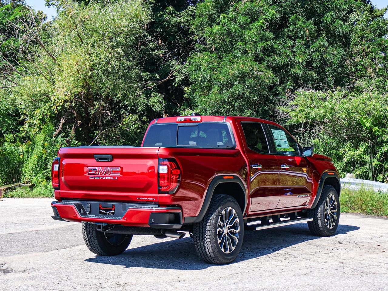 2026 GMC Canyon Denali Photo