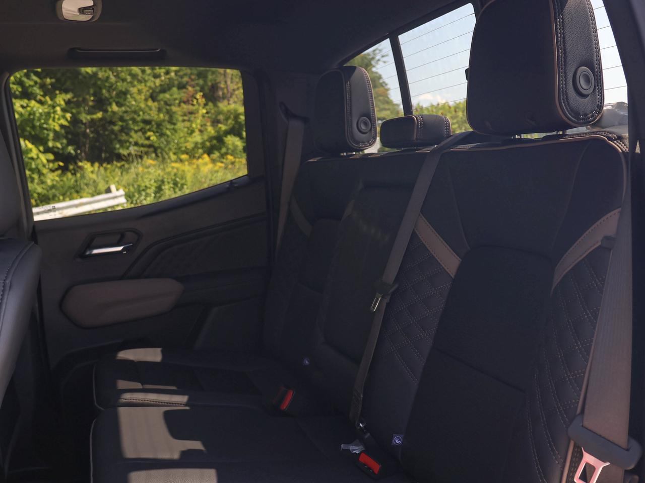 2026 GMC Canyon Denali Photo