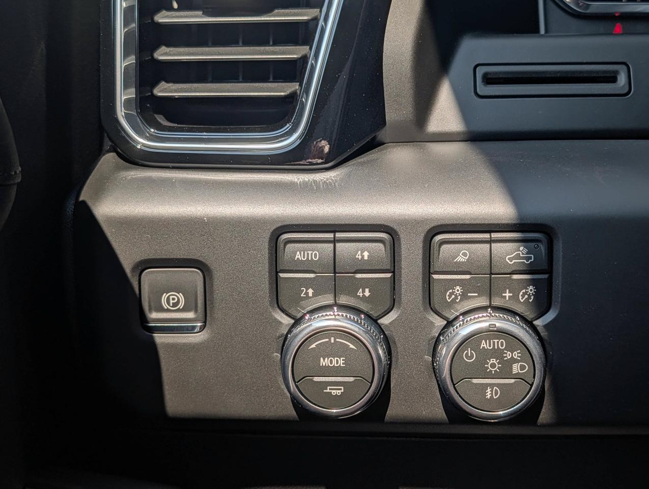 2026 GMC Sierra 1500 Denali Photo