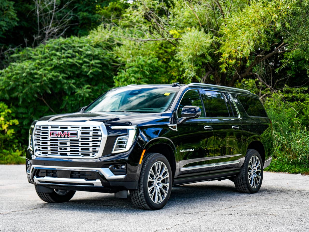 2026 GMC Yukon XL Denali Photo