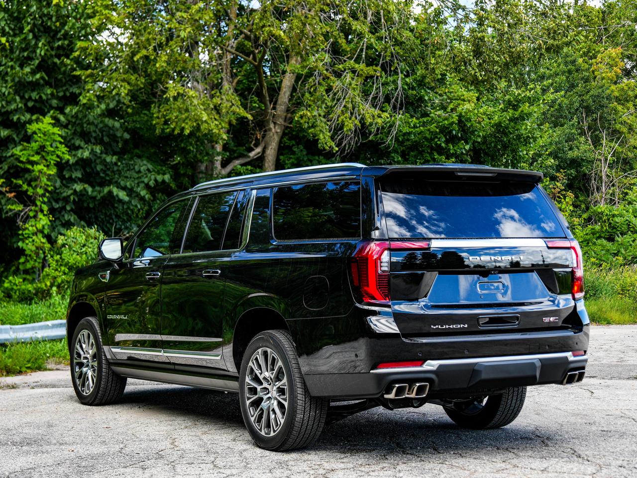 2026 GMC Yukon XL Denali Photo