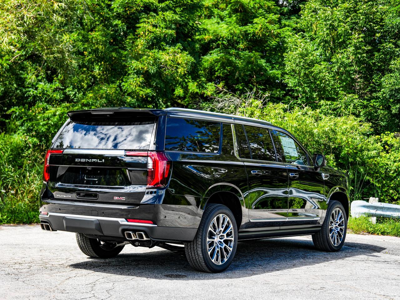 2026 GMC Yukon XL Denali Photo