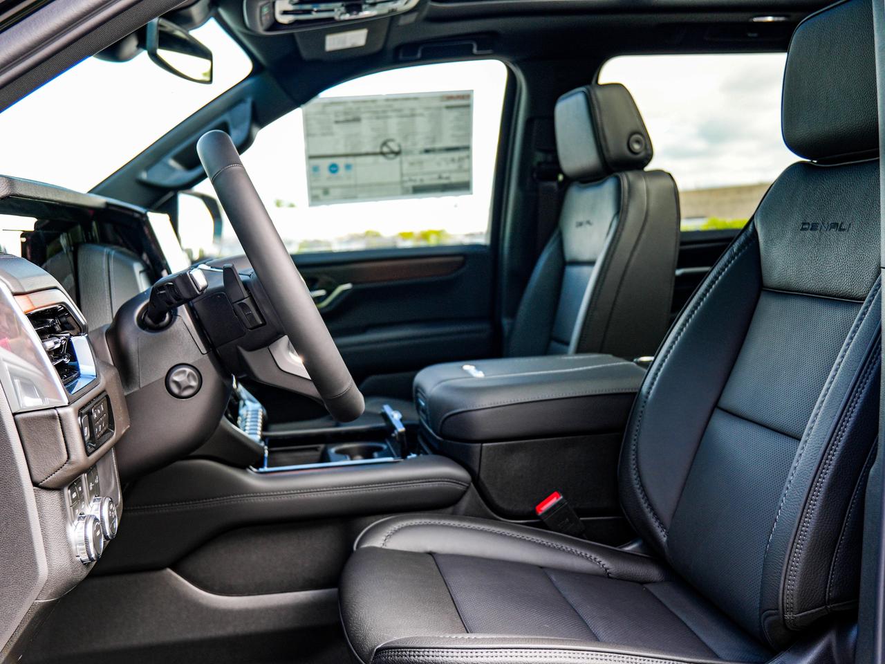 2026 GMC Yukon XL Denali Photo
