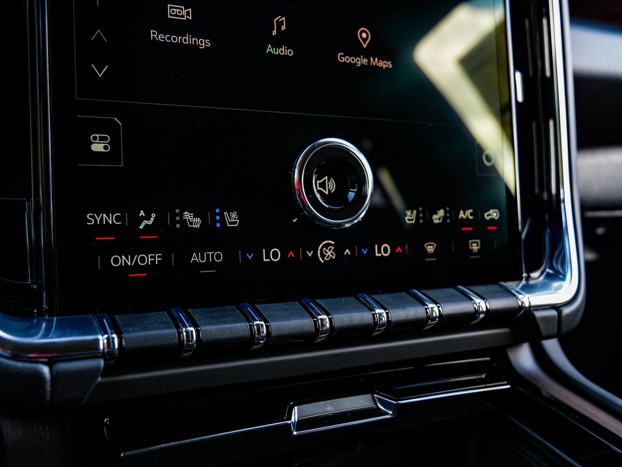 2026 GMC Yukon XL Denali Photo