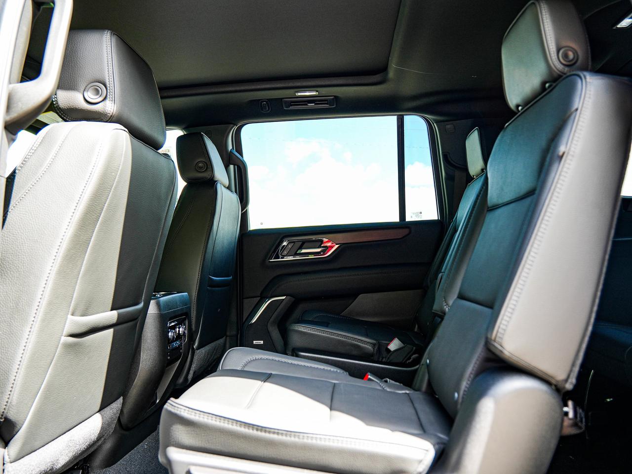 2026 GMC Yukon XL Denali Photo