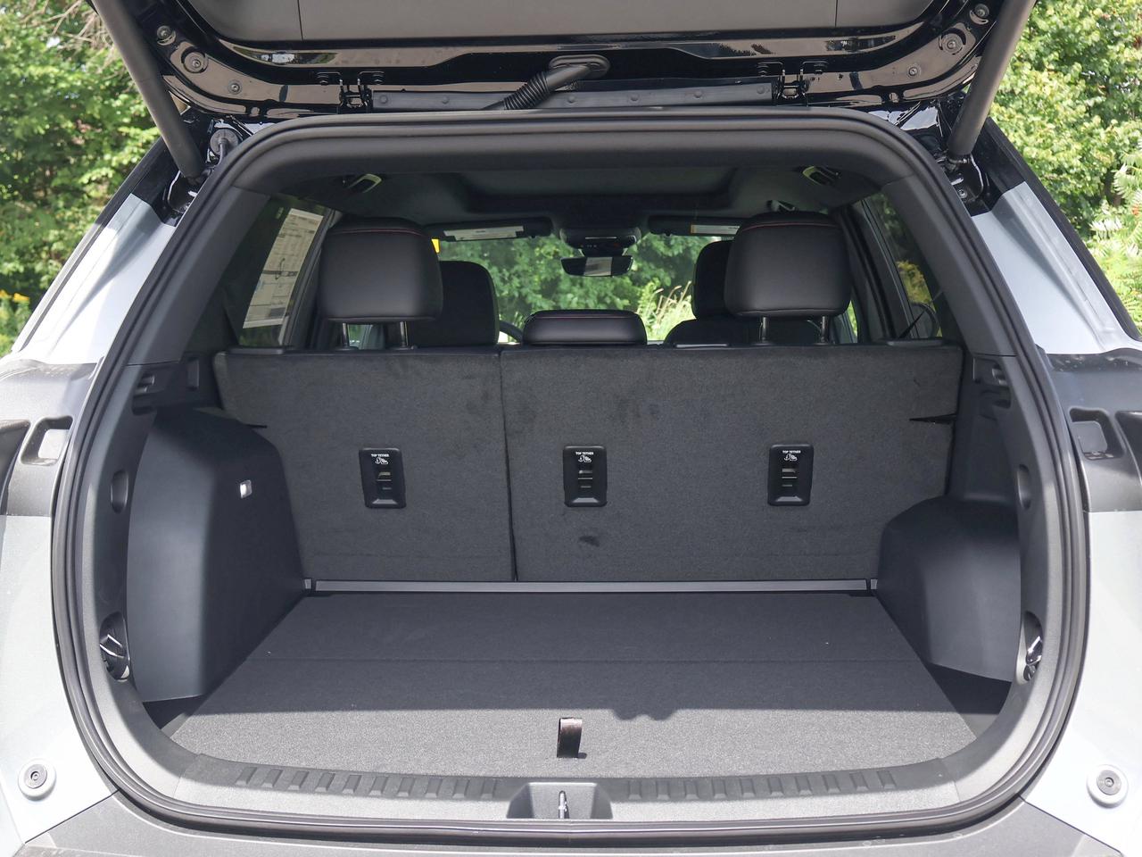 2027 Chevrolet Equinox AWD RS Photo