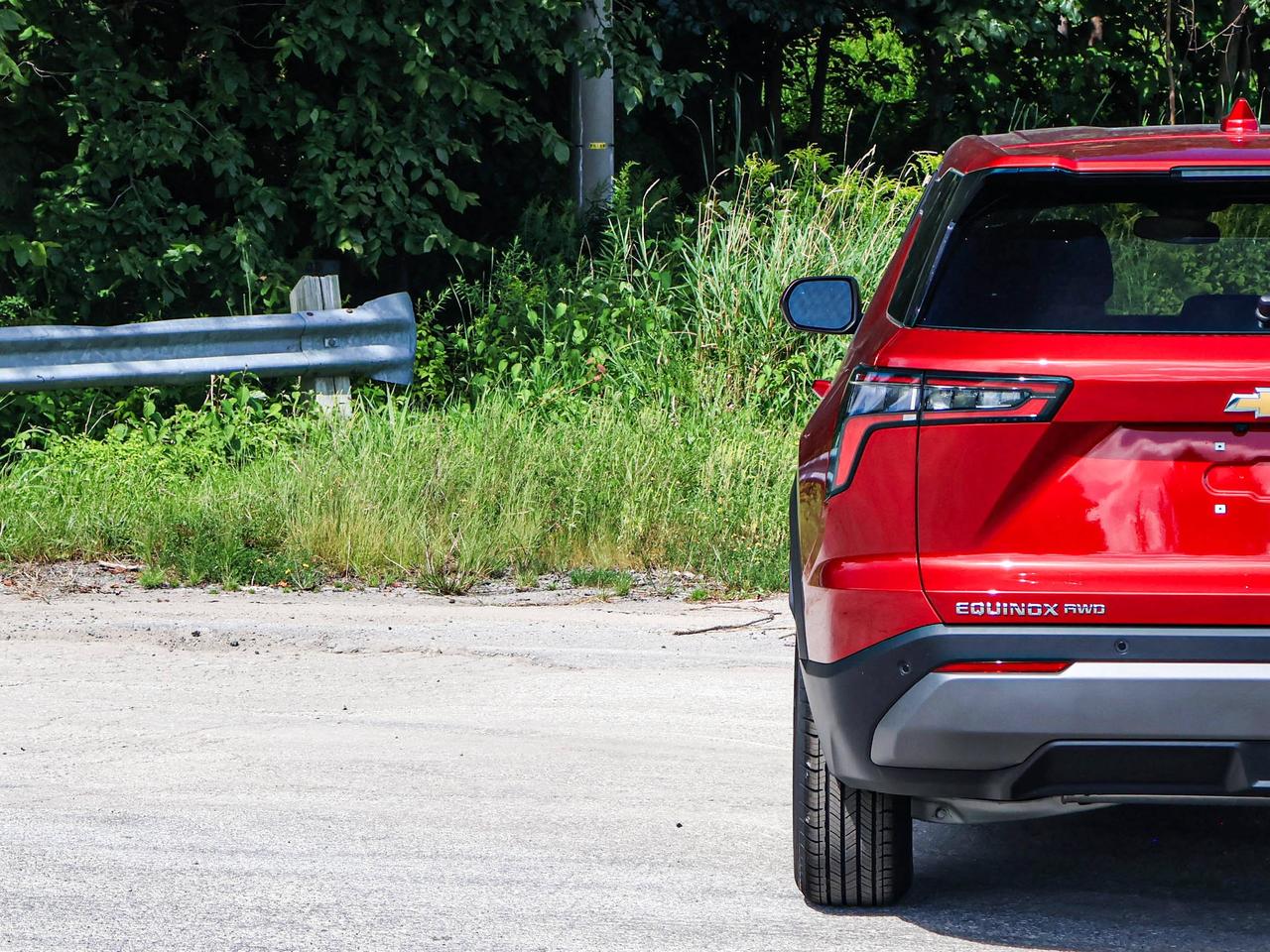 2027 Chevrolet Equinox AWD LT Photo