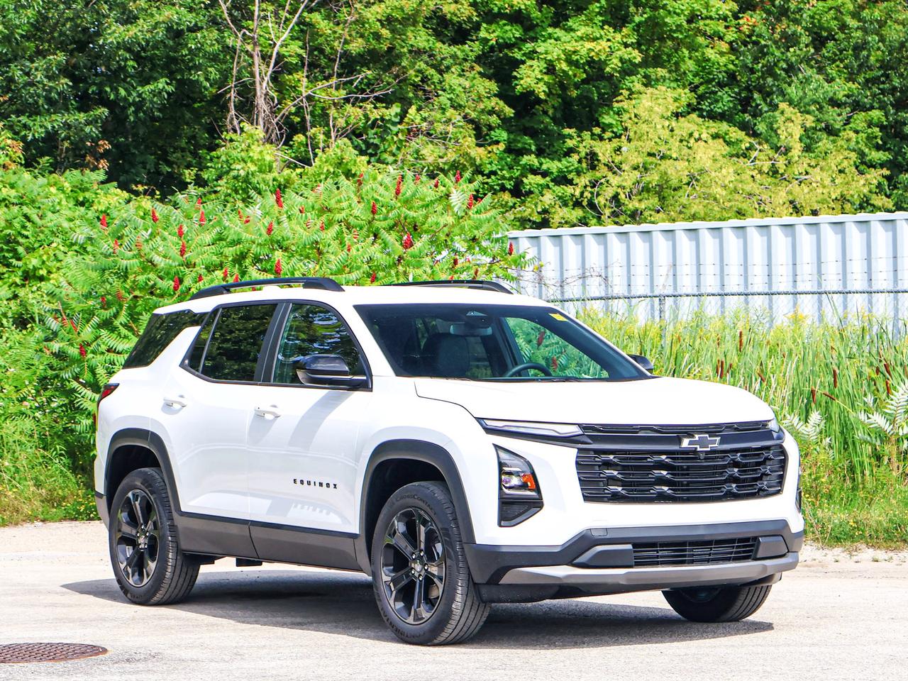 2027 Chevrolet Equinox AWD LT Photo3