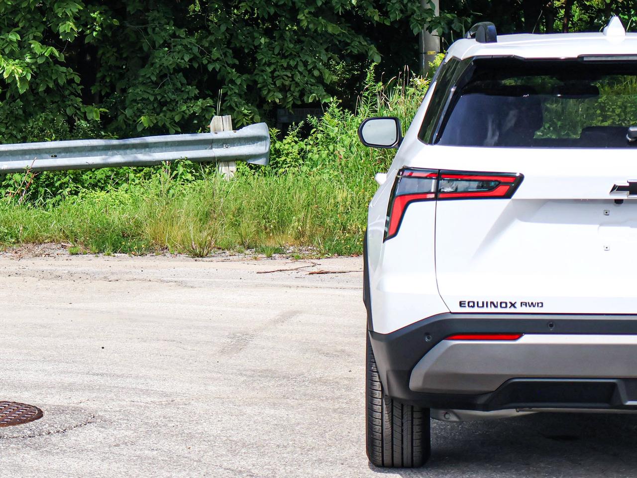 2027 Chevrolet Equinox AWD LT Photo