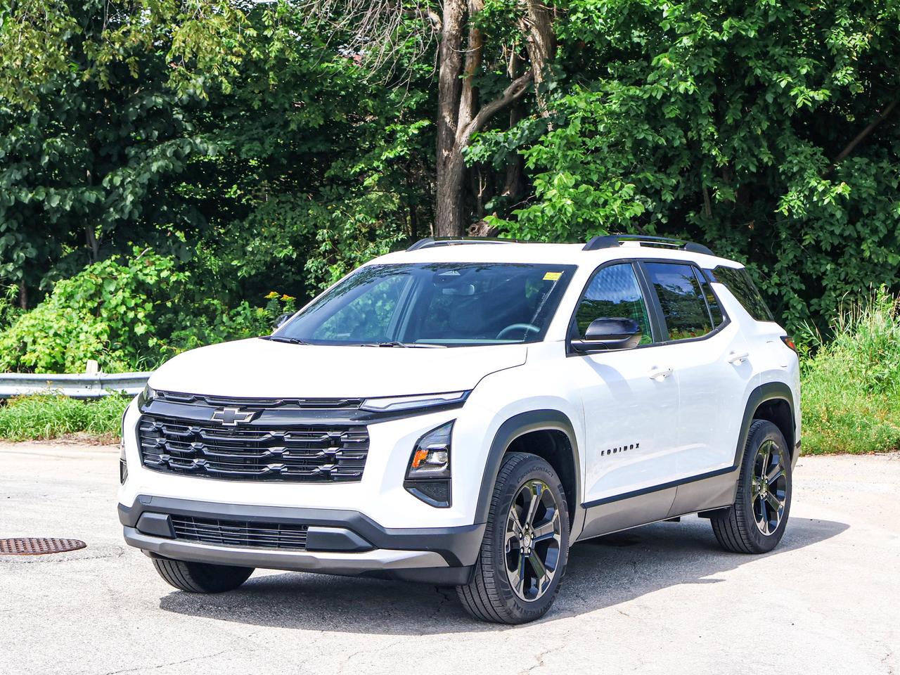2027 Chevrolet Equinox AWD LT Photo