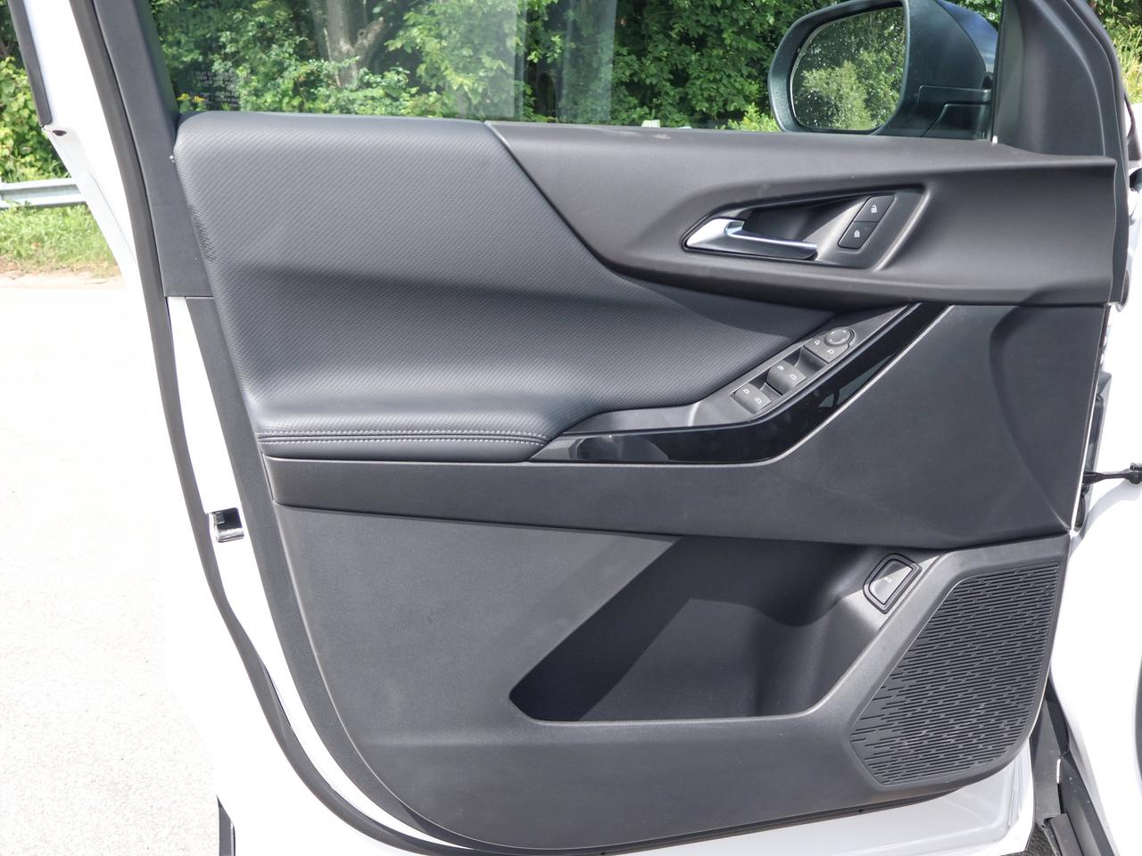 2027 Chevrolet Equinox AWD LT Photo