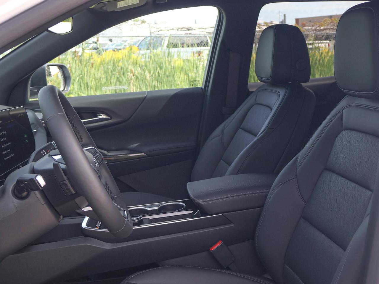 2027 Chevrolet Equinox AWD LT Photo