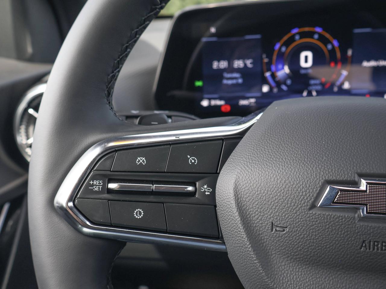 2027 Chevrolet Equinox AWD LT Photo