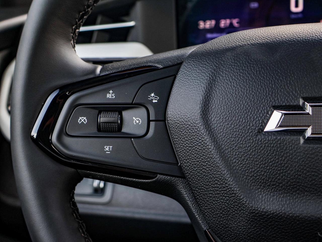 2027 Chevrolet Bolt LT Photo