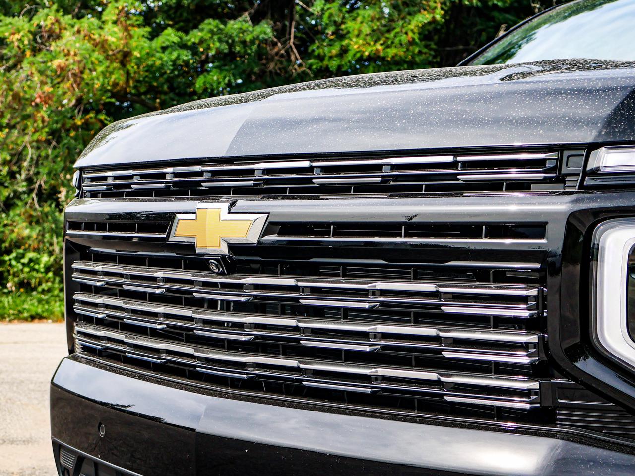2026 Chevrolet Suburban High Country Photo