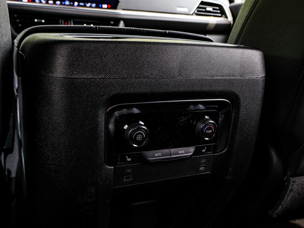 2026 Chevrolet Suburban High Country Photo