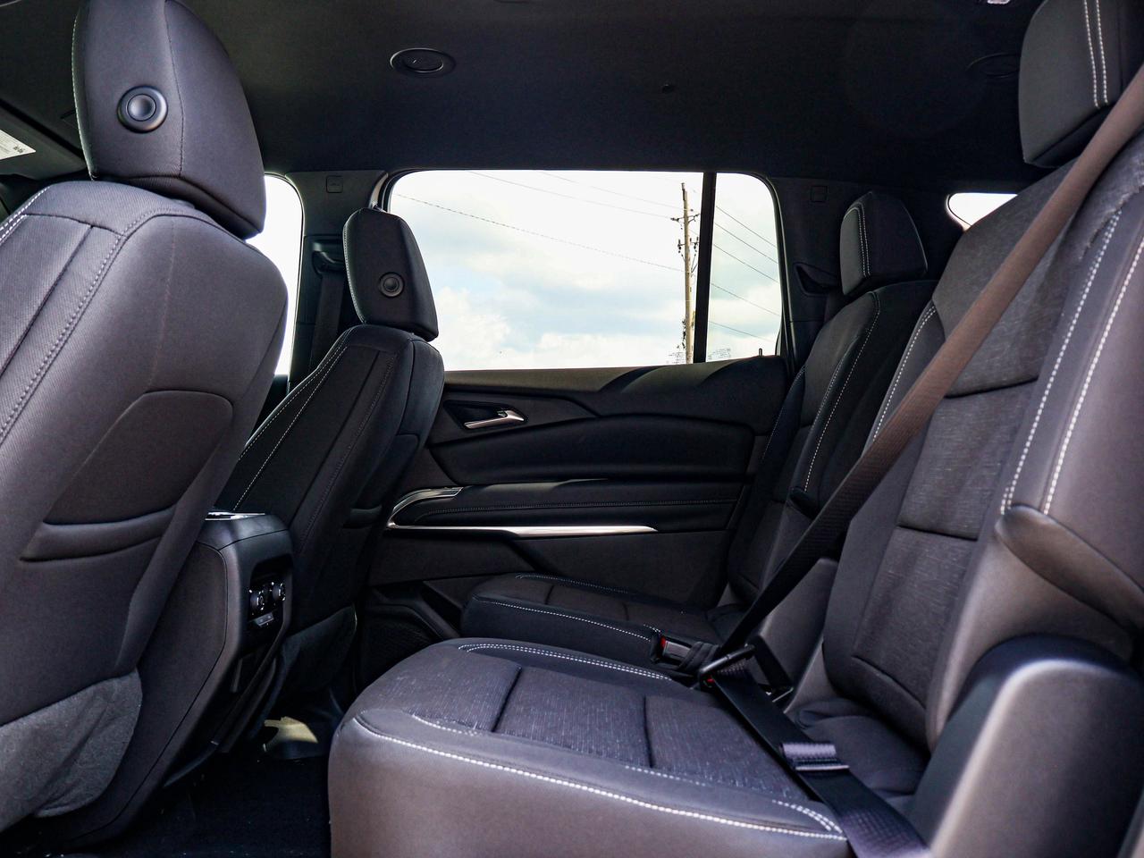 2027 Chevrolet Traverse LT Photo