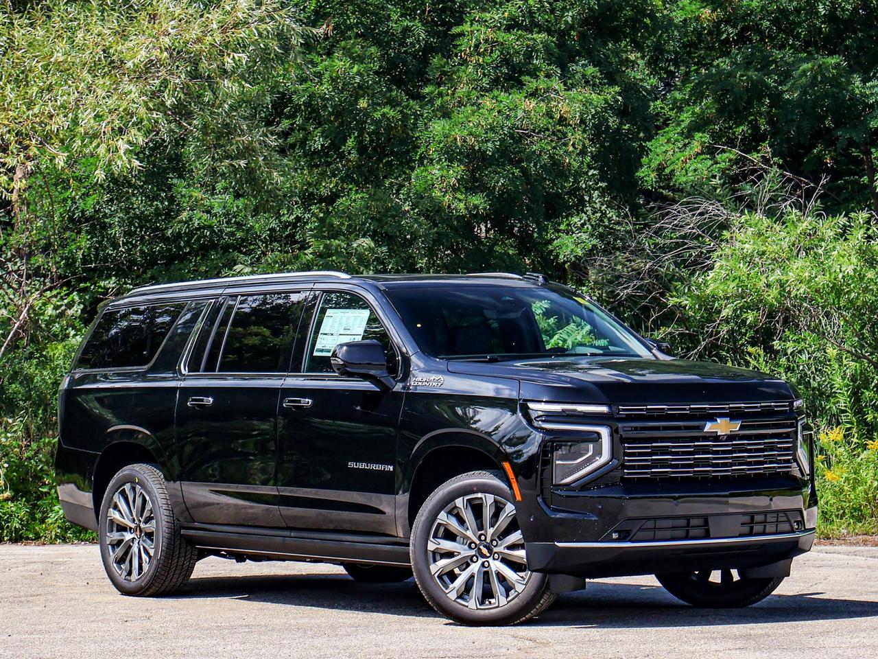 2026 Chevrolet Suburban High Country Photo