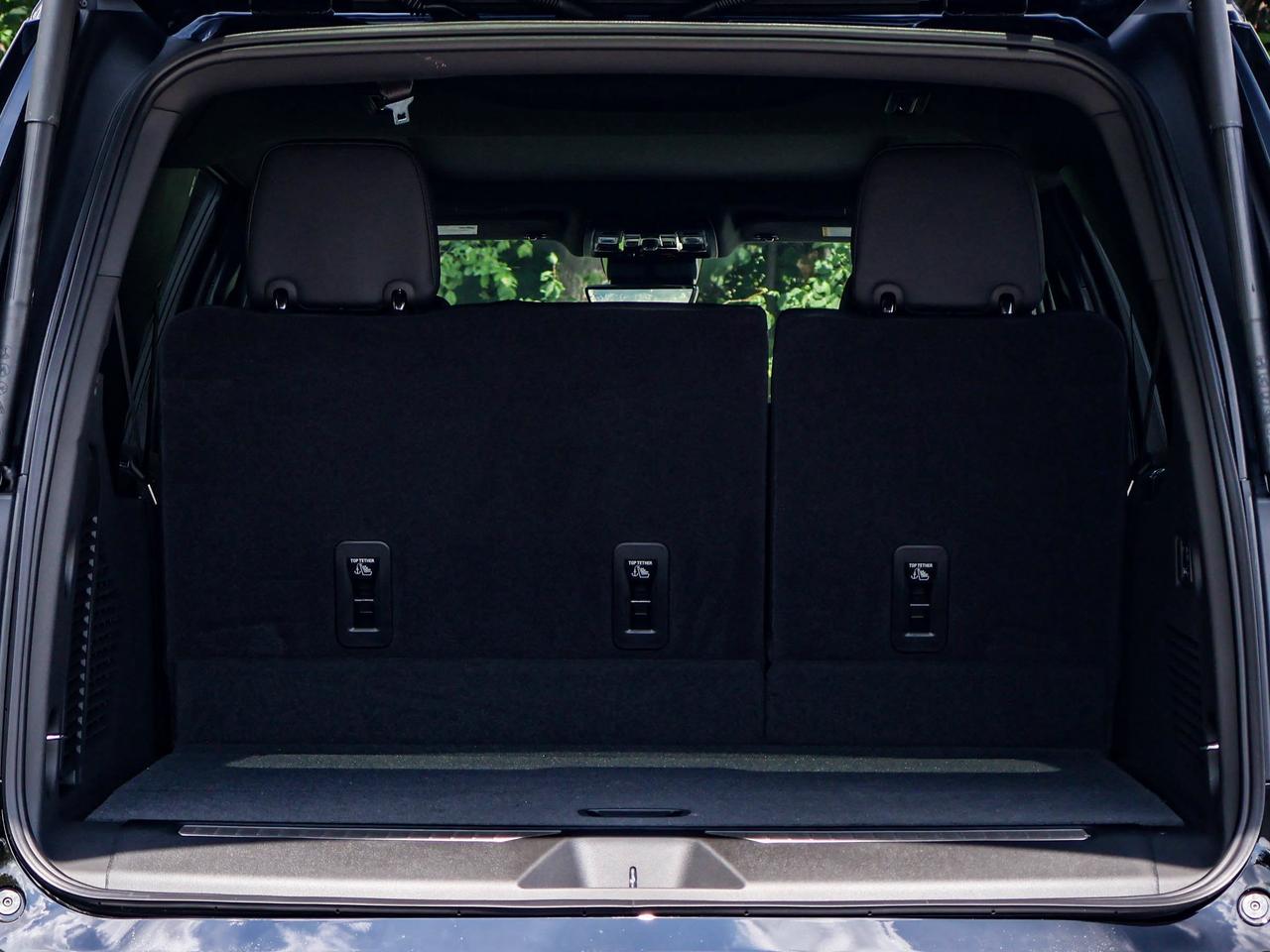 2026 Chevrolet Suburban High Country Photo