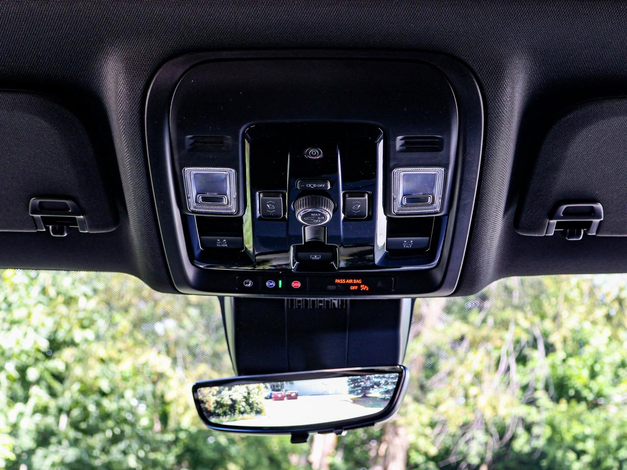 2026 Chevrolet Suburban High Country Photo