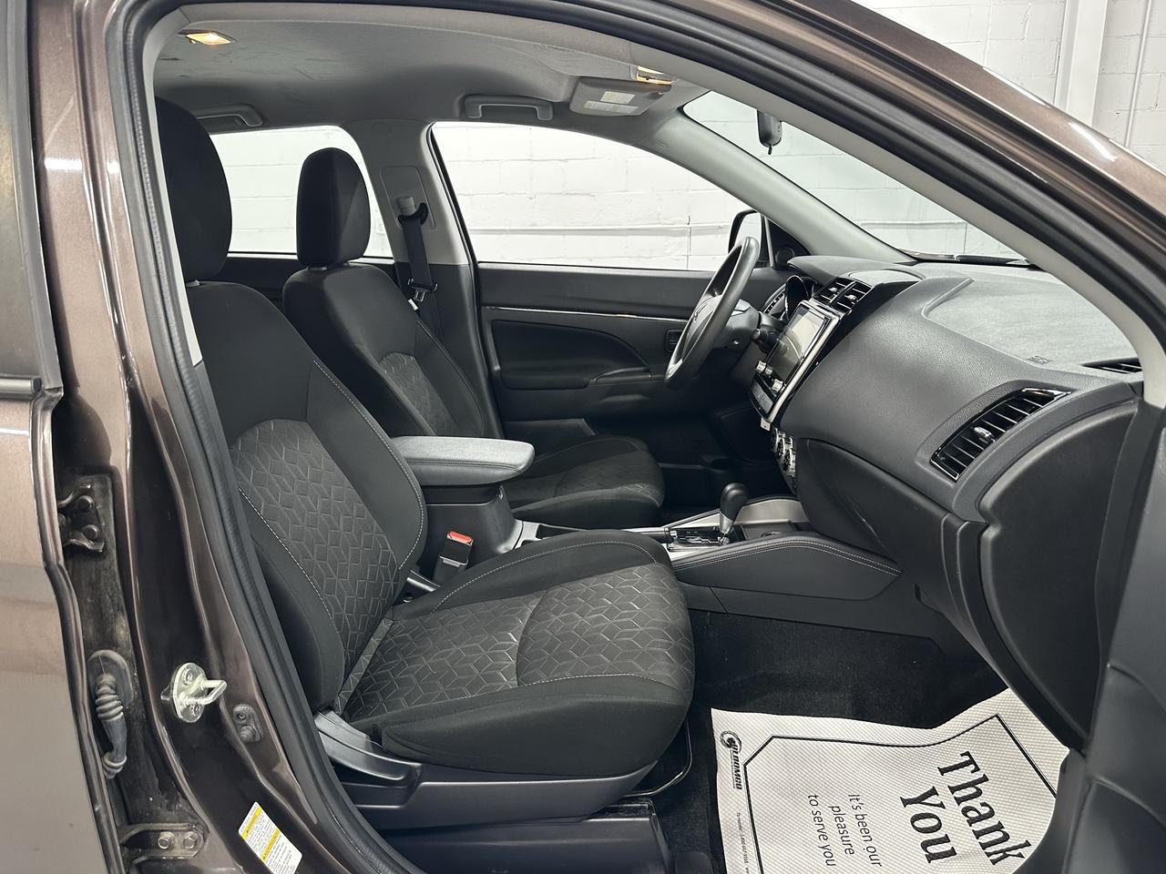 2022 Mitsubishi RVR ES AWC Photo10